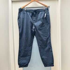 NWT Gap Men’s Chinos Joggers Navy Size XL